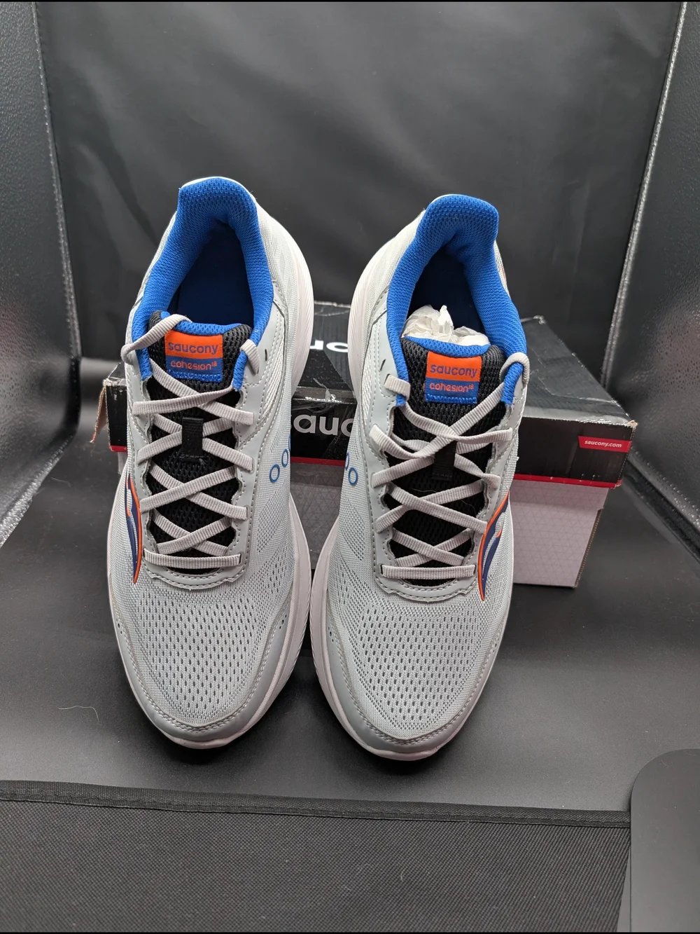 Saucony light gray